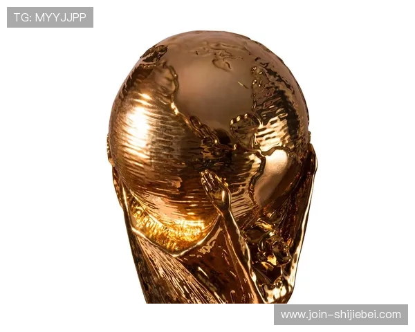 了解世界杯金球奖和金靴奖的区别，帮助你更好理解足球比赛中的荣誉体系